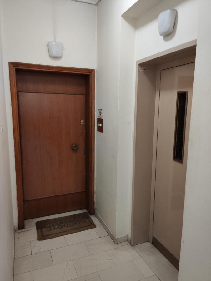 Eleni'S Home In Athens-Room Rental ภายนอก รูปภาพ